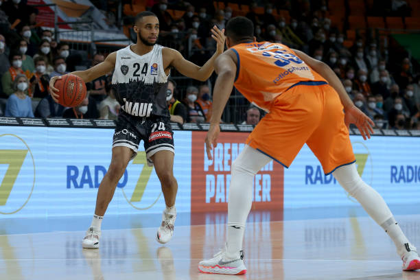 稳中带压 稳中带压